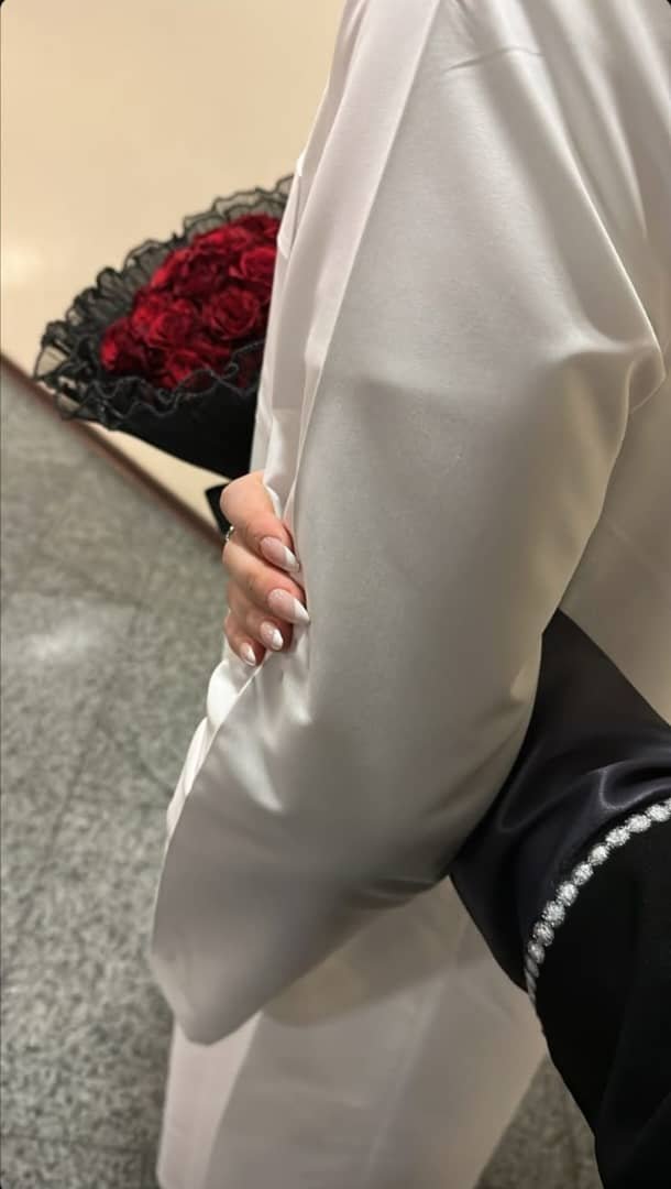 Ali10855's tweet photo. يكفيني من الدنيا شوفتڪ بالخير
هذي امنيات القلب ذي حبڪ يزيد

#بوح_آخر_الليل ⚡✨ https://t.co/YJseeG4tU3