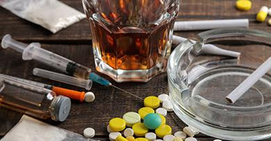 A_Sovereignty's tweet photo. Investigative journalism from Élis Lucet documents widespread drug use among MPs and senators. The political class demanding sacrifice from the French public guards its own habits carefully. https://t.co/yOyo8O2Hkl