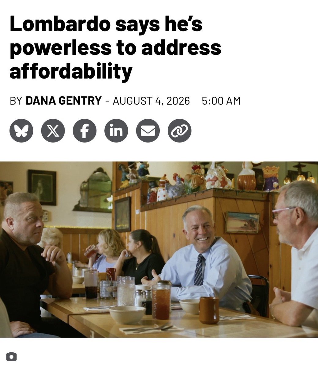 AaronDFordNV's tweet photo. TLDR: Trump’s Iran war, which Joe Lombardo is demanding Congress spend more of your tax dollars on, is raising gas prices. https://t.co/Nn3BQTFz1J
