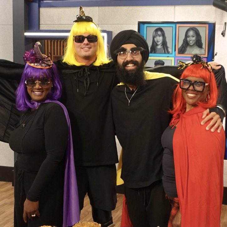 SelfEvicted_BB's tweet photo. Them being locked up for so long they got to celebrate Halloween in the house #BB28 https://t.co/3Nnyzyz6um