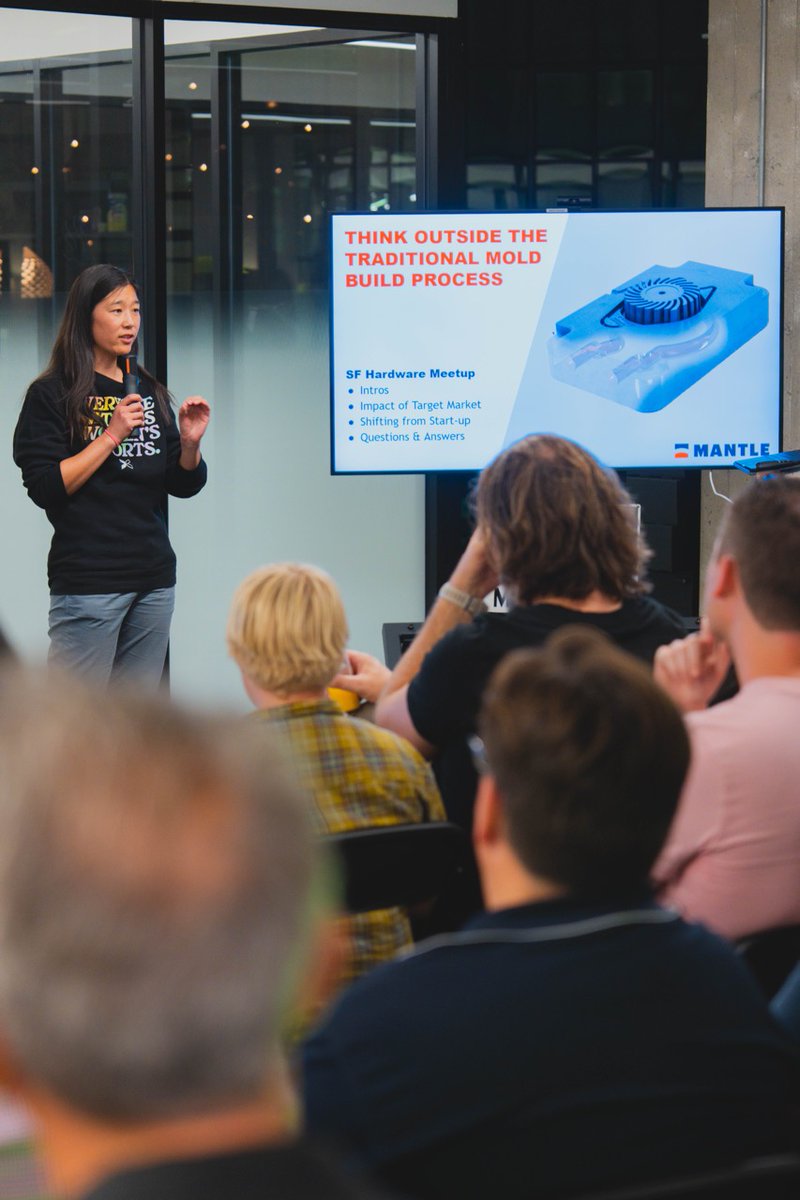 BuildWithFlux's tweet photo. Last night we hosted the 138th SF Hardware Meetup at Flux HQ for #SFTechWeek

Thank you @michaelraspuzzi for organizing, @ngpadgett for being emcee and @mantle3d, @saba_khalilnaji, @fjeg1987 and everyone who pitched at the open mic. https://t.co/IRYqFVP4Hc