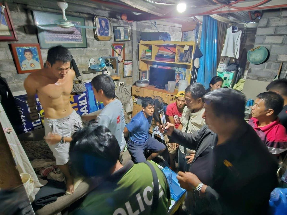dailynetizen24's tweet photo. Eto daw ba ��yon? From PDEA Bicol posts… https://t.co/ZKQPWOox74