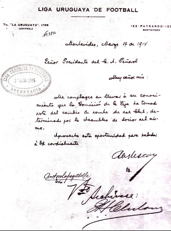 gameover103's tweet photo. @Nacional Montevideo, Marzo 17 de 1914
Me complazco en llevar a su conocimiento que la Comisión de la Liga ha tomado nota del cambio de nombre de ese club, determinado por la Asamblea de socios del mismo.   Aprovecho esta oportunidad para saludar a Vd. cordialmente.
V.º B.º Archívese👈
😘 https://t.co/gzKJv93PlE