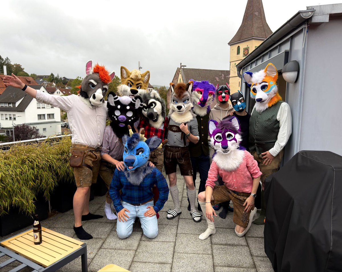 coyzbtw's tweet photo. Wasen was a success again - a tiny amount of beer was consumed🍻✨ https://t.co/Nb1zwT8dEx