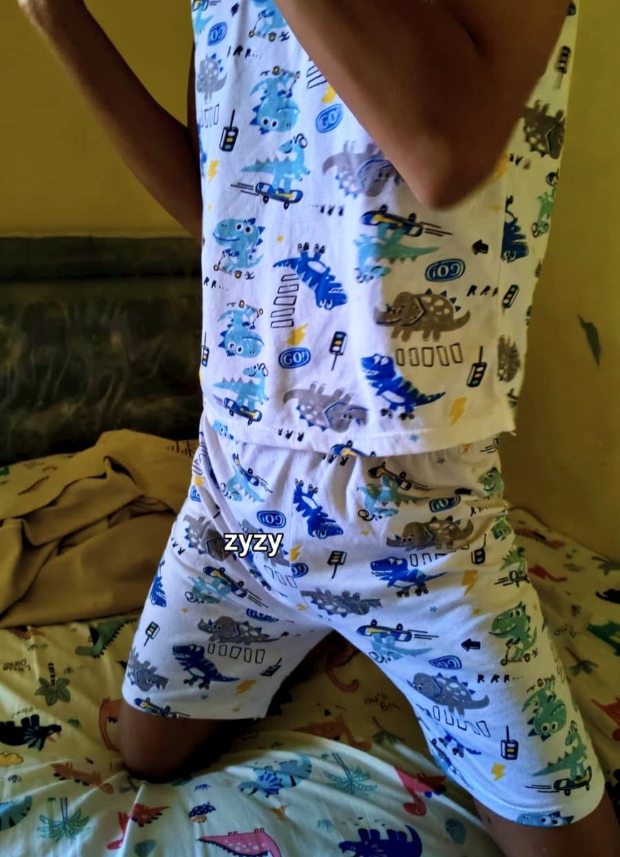 zyzy_dlboy's tweet photo. aloo, im comeback dengan baju keramat. https://t.co/ySQSwSgiwl