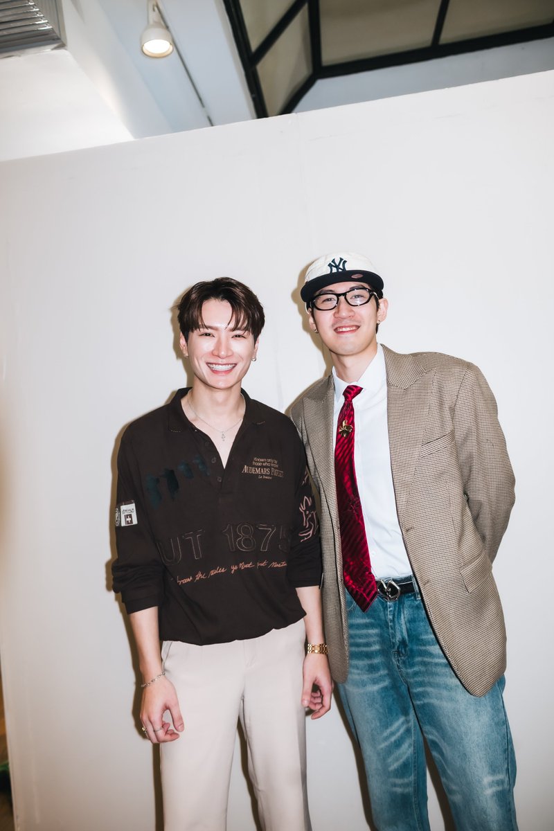 nini_whheart's tweet photo. Krist and Gunsmile 
Arthit and Prem 
❤️‍🔥✨️

#KristPerawat 
#Gunsmile https://t.co/5v07rkwkiu