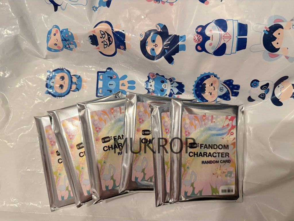 kaphraomukrop's tweet photo. Wts
✨ แรนด้อมหลาน *แกะเช็คซี (unsealed)
ซองละ 180 (เหลือ 3ซอง)

✨ ซองใสเจเวล
130

📮45
ทักเดมได้เลยค่ะ

#CharacterFestThailand2xGMMTV
#ตลาดนัดgmmtv #ตลาดนัดแจนจิงจิง https://t.co/t70fxNeyvi