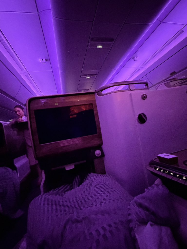 Jeremybtc's tweet photo. Trade memes on your fone on plane wif fomo https://t.co/dn1wJdTBsp
