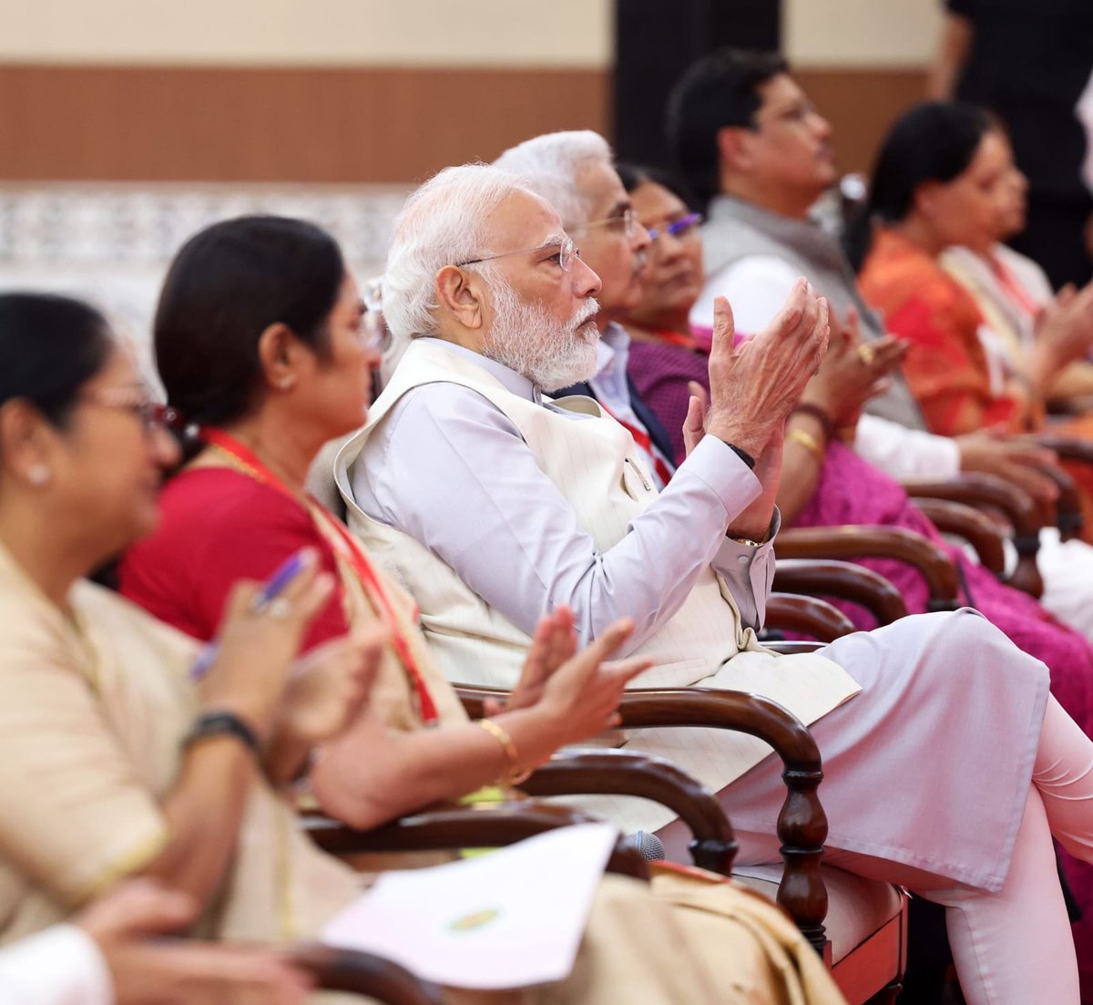 Annapurna4BJP's tweet photo. A landmark moment for @MinistryWCD as Hon’ble PM Shri @narendramodi Ji chaired and guided the valedictory session of the National Departmental Summit on Women & Child Development.

Under his visionary leadership, we are driving a monumental shift-transforming Anganwadis into vibrant hubs of 'Jan Bhagidari', achieving seamless inter-departmental convergence for women's safety, and putting absolute focus on the holistic growth of adolescent girls.

Redefining governance to build a Suposhit, Surakshit, and Sashakt Bharat! 

@PMOIndia