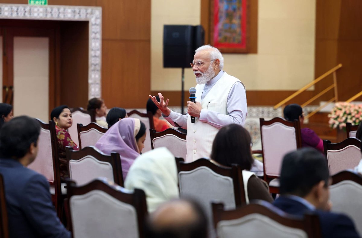 Annapurna4BJP's tweet photo. A landmark moment for @MinistryWCD as Hon’ble PM Shri @narendramodi Ji chaired and guided the valedictory session of the National Departmental Summit on Women & Child Development.

Under his visionary leadership, we are driving a monumental shift-transforming Anganwadis into vibrant hubs of 'Jan Bhagidari', achieving seamless inter-departmental convergence for women's safety, and putting absolute focus on the holistic growth of adolescent girls.

Redefining governance to build a Suposhit, Surakshit, and Sashakt Bharat! 

@PMOIndia