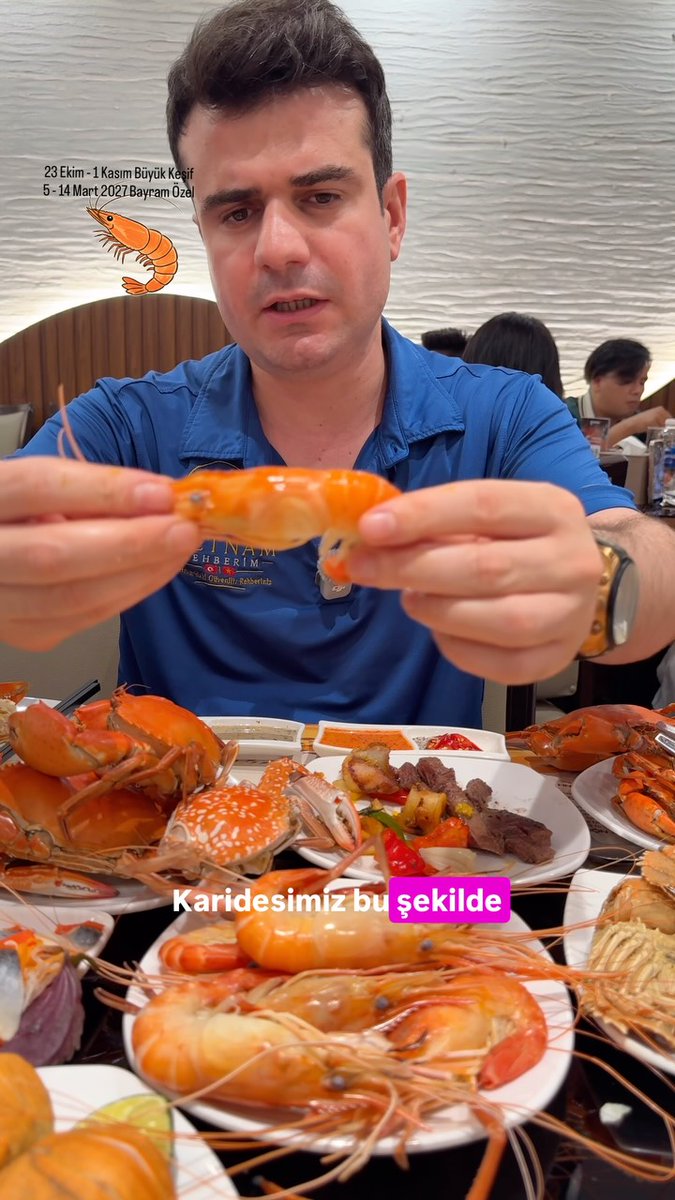 nihat71's tweet photo. Vietnam’da karides nasıl yenir? Bu videoda Vietnam karidesini pratik şekilde ayıklayıp yemenin püf noktalarını gösteriyorum. Turlarımızda Vietnam mutfağını, yerel lezzetleri ve deniz ürünlerini birlikte keşfediyoruz. https://t.co/3Ft9ICXP1T