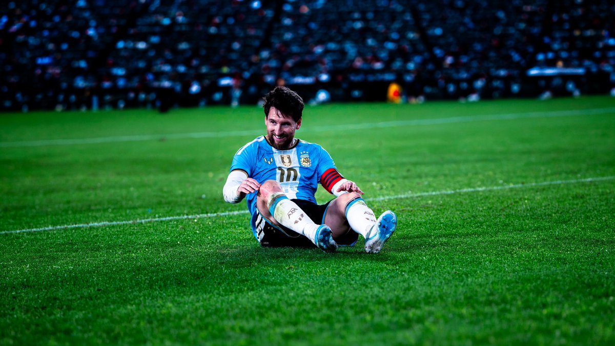 iiRz9's tweet photo. PC Lionel Messi 10 https://t.co/d2ExxXTMaj