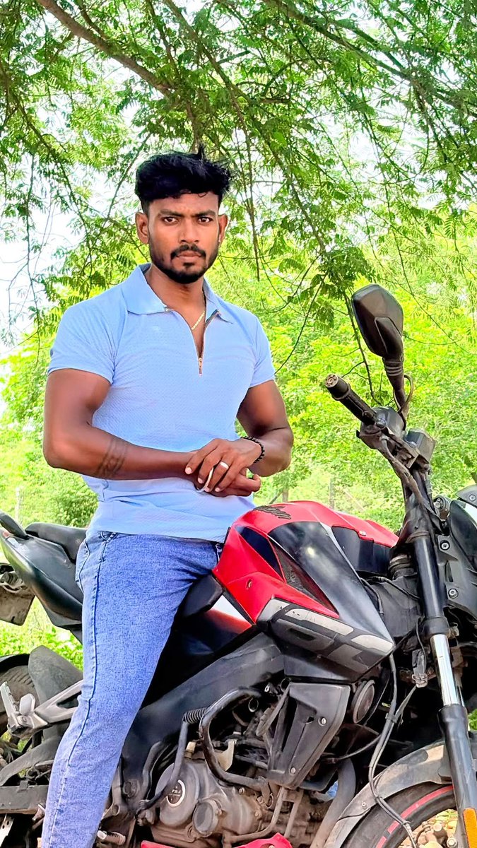 raju39841's tweet photo. Hero ❣️ https://t.co/YZYZlYVFjR