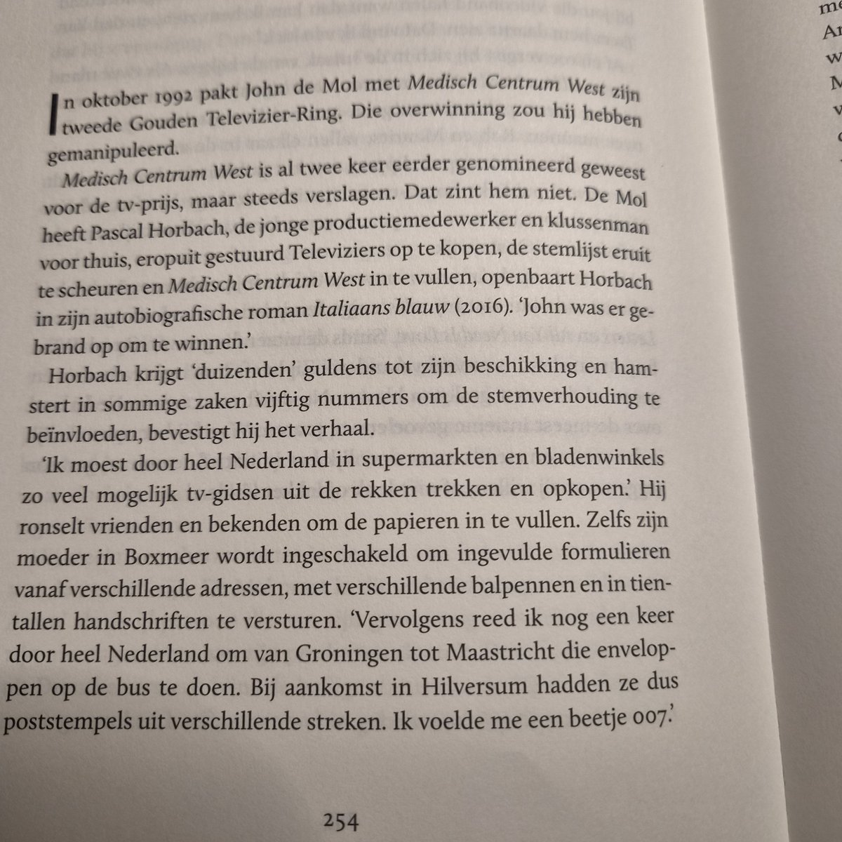 markkoster's tweet photo. Pag 254 en pag 255 uit De Mol. Eerste druk. Gedubbelcheckt dus. Bij moeder en zoon Hornbach. Voorgelegd. Nooit iets op gehoord. Prachtig mediaboefjes verhaal. https://t.co/Jy4HuF57lH