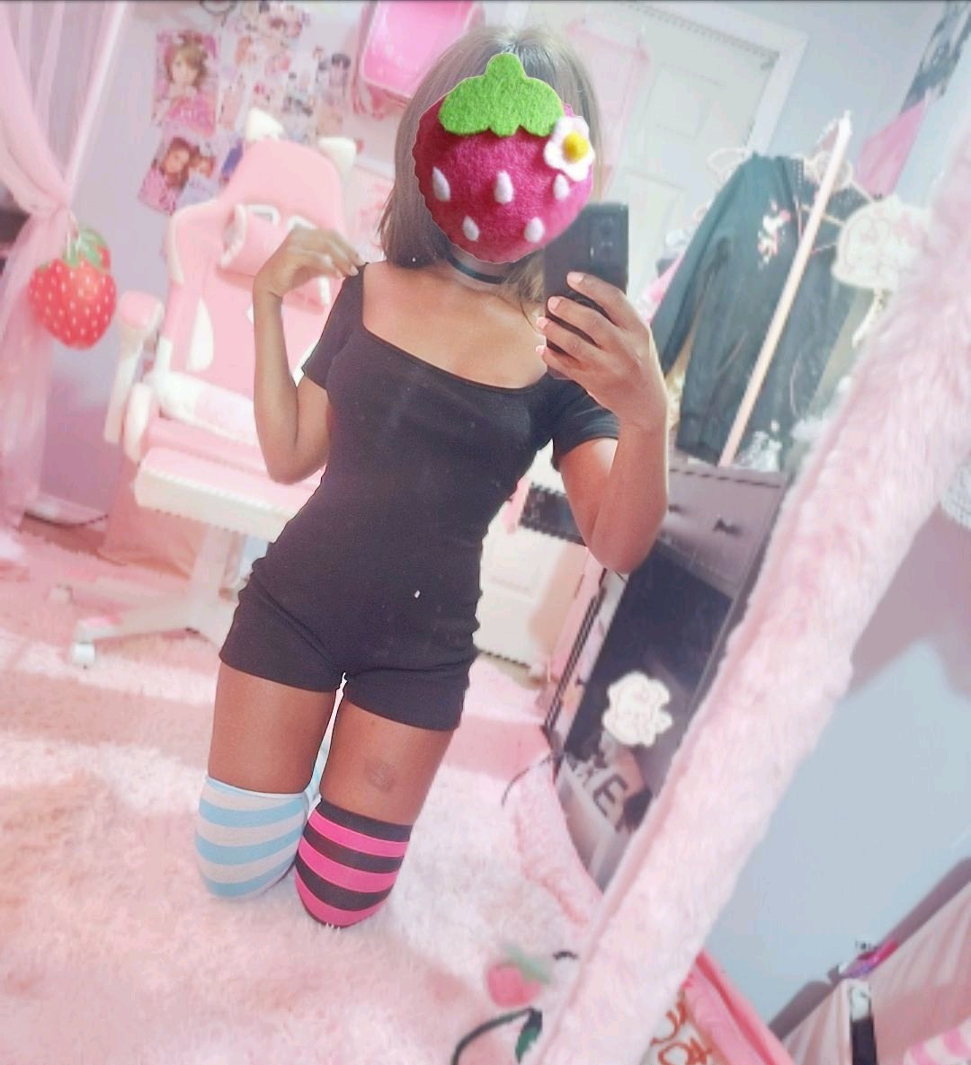 BunBunix07c's tweet photo. I need to go back #cutecore #kawaii #overall #randoresu https://t.co/C65zGG35fn