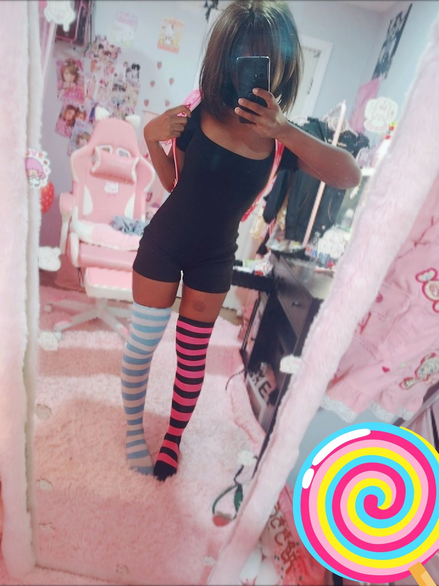 BunBunix07c's tweet photo. I need to go back #cutecore #kawaii #overall #randoresu https://t.co/C65zGG35fn