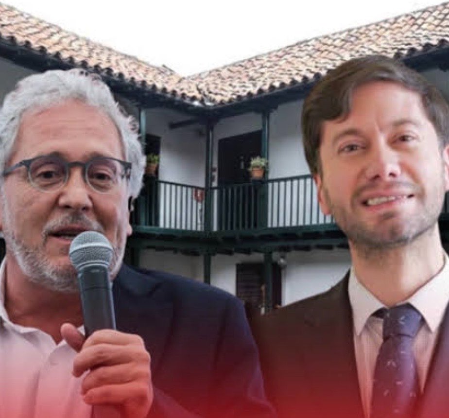 HELIODOPTERO's tweet photo. Los dos niños poetas de Medellín, caídos del zarzo, que aspiran al premio Nobel de literatura https://t.co/sQ56QuS82H