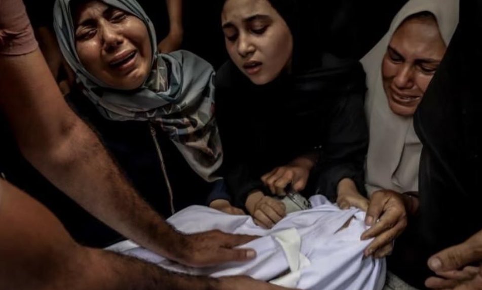 AbujomaaGaza's tweet photo. Between 7 October 2023 and 7 October 2026, Israel killed:
 
▪️74,245+ Palestinians, including:
        22,000 children 
        12,400+ women 
       4,813+ elderly people 
       36,000 men

They also injured 175,267+, including
       588 aid workers
       396 UN staff 
       300 journalists 
Thousands remain under the rubble..

Call it what it is: GENOCIDE