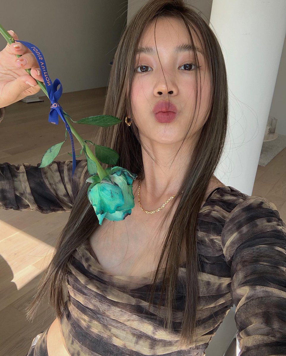 interqoliqelmas's tweet photo. 雨が降るからこそ、虹の美しさがより引き立つものだ。結構大事なことだと思うんだ。 ☕👊
vhTcf https://t.co/l5OLKkfaXp