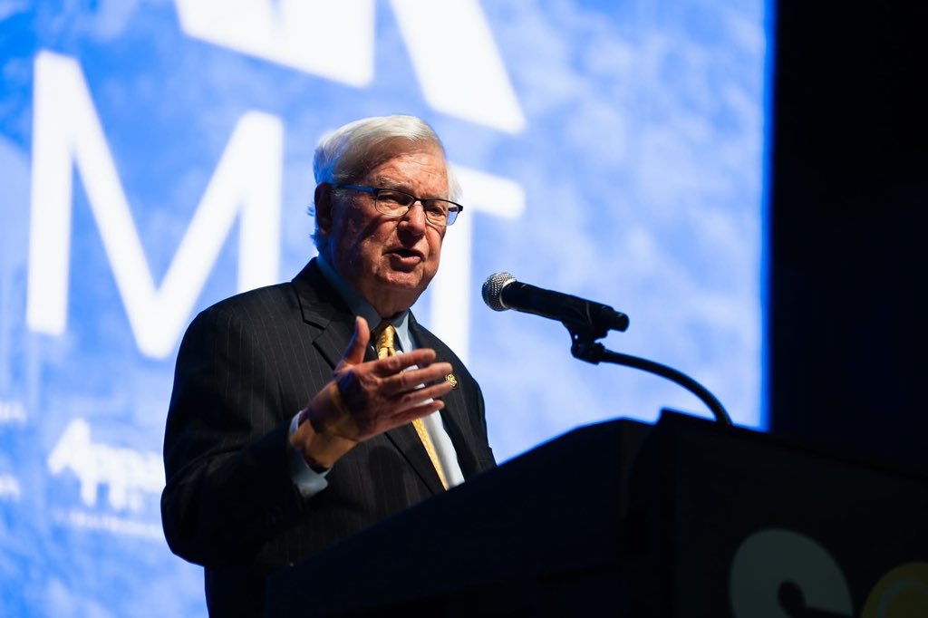 GovAndyBeshear's tweet photo. It was great to be back in Corbin for @SOAR_EKY where @RepHalRogers and I announced more than $22 million for Eastern Kentucky. From supporting healthcare to economic opportunity, education and more, these dollars will help us continue to create a brighter future for this region. https://t.co/icgFKpcqy8