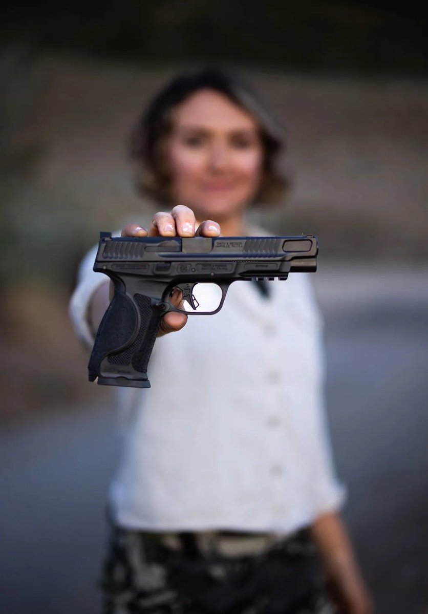 LenaMiculek's tweet photo. The thing I’ll always be most passionate about? Helping YOU become more confident and competent with firearms. #SmithAndWessonAmbassador 🔥🔫

So I’m curious… what’s the one thing you want to get better at with a firearm right now? https://t.co/B5rNaIDulH
