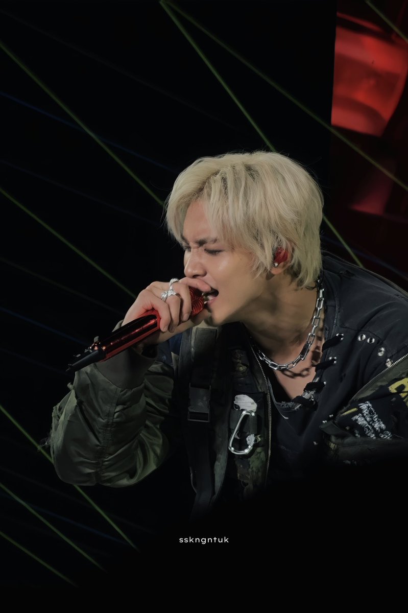 sskngntuk's tweet photo. save me blonde pinata haechan🧎‍♀️🧎‍♀️🧎‍♀️ https://t.co/11yjdGMdCw