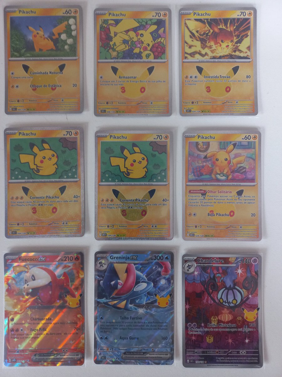 _Ariju_'s tweet photo. Os pikachu e os hits que eu tirei dos booster da coleção de 30 anos https://t.co/RDVnvS1N4C