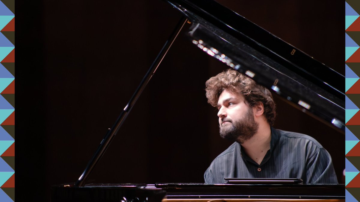 OFUNAM's tweet photo. Finalizamos nuestra participación en el Festival @CulturaUNAM con un programa que reúne tres momentos de la escritura orquestal. Interpretamos “Breves sombras” de Ana Lara, el Concierto para piano núm. 4 de Beethoven y la Octava sinfonía de Antonín Dvořák.

Participan: Sylvain Gasançon, director titular / Lukas Geniušas, piano

Domingo 11 octubre | Sala Nezahualcóyotl | 12:00 pm
• Más información: https://t.co/0Ax72VS6uw
• Adquiere boletos en taquilla o en línea aquí: https://t.co/UPX1SpviVJ

#MúsicaUNAM #CulturaUNAM @musicaunam @SAOFUNAM