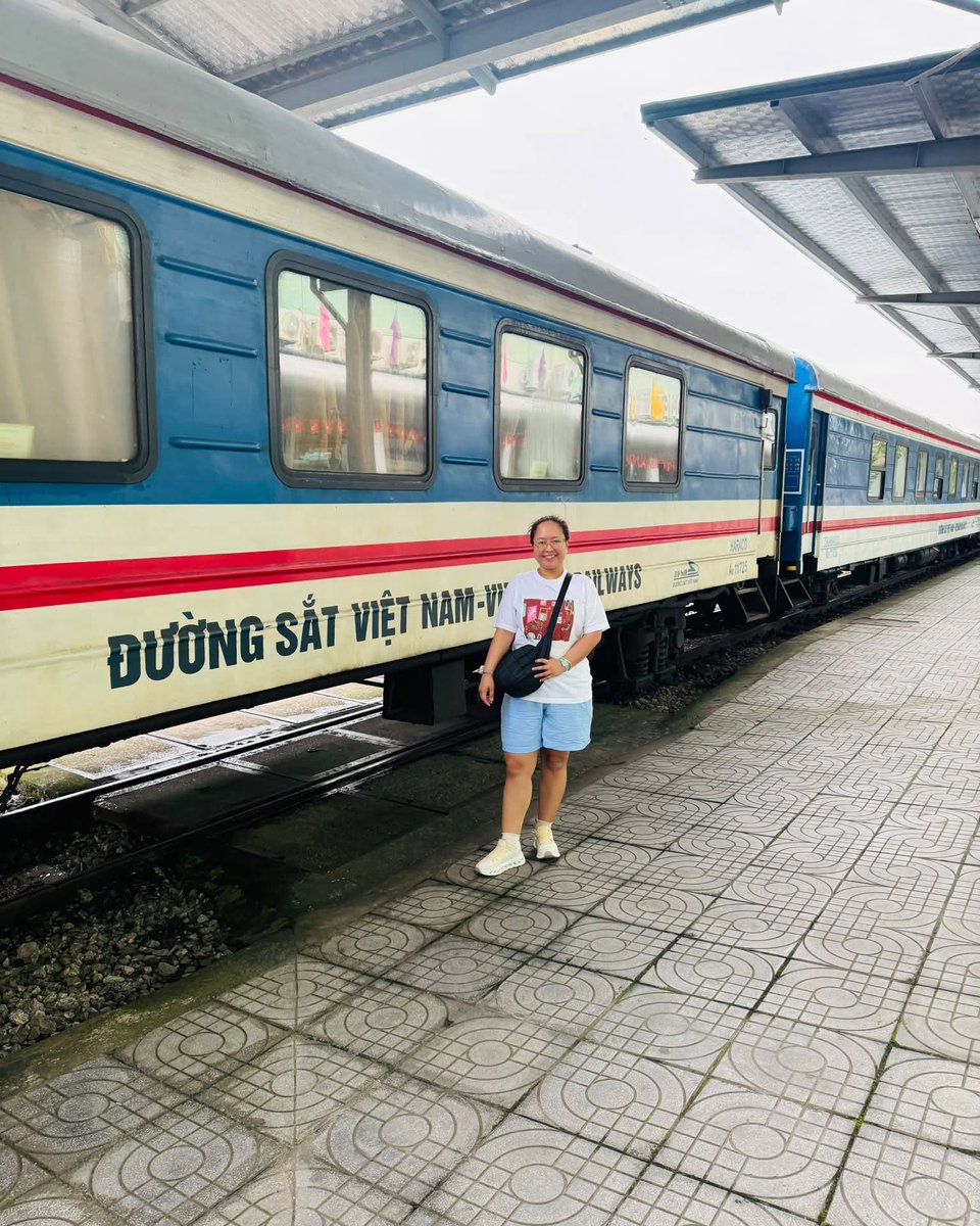ieqjaperi's tweet photo. Nothing beats waking up in a new city after a cozy night on the rails. Eight hours across Vietnam brought comfort, beautiful views, and pure travel magic. A true bucket list moment. https://t.co/SydvplpnVL