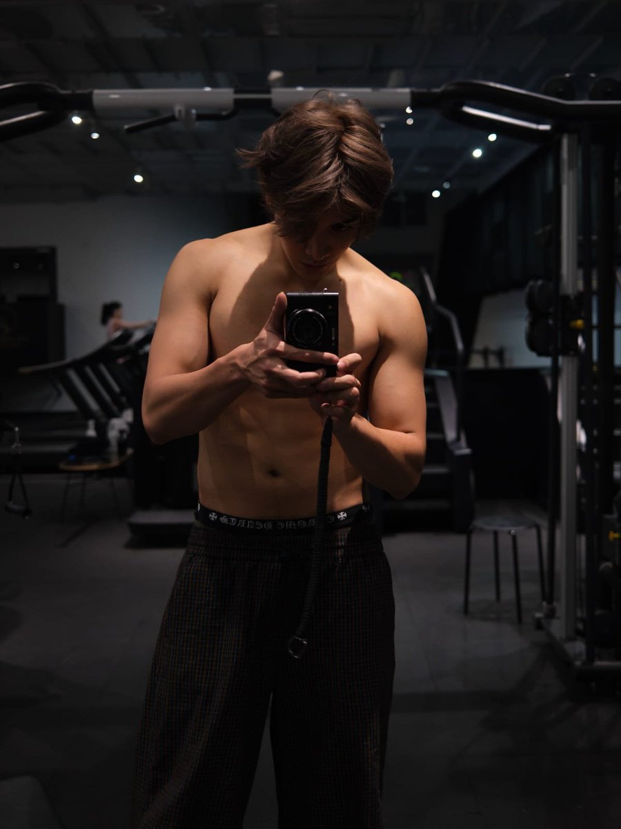 Myjoongdunk09's tweet photo. SEBELUM.                            SESUDAH https://t.co/cOhrgwhx38