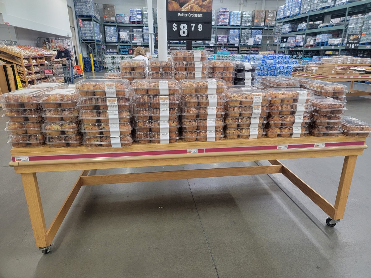 DebbieHooper83's tweet photo. Dear @BJsWholesale,
Not only have you ruined your store the last year with the new layout &amp; less products, but now you took away the bakery boxes for muffins &amp; croissants with a plastic container!  The boxes looked better like a bakery and are much better for the environment! https://t.co/kTaGjmlbKY