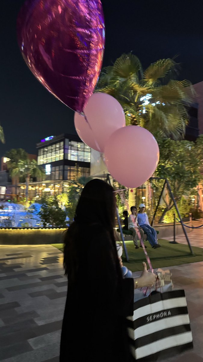 danx_i0's tweet photo. 💗🎀🎈 https://t.co/xfcXvIkYA6
