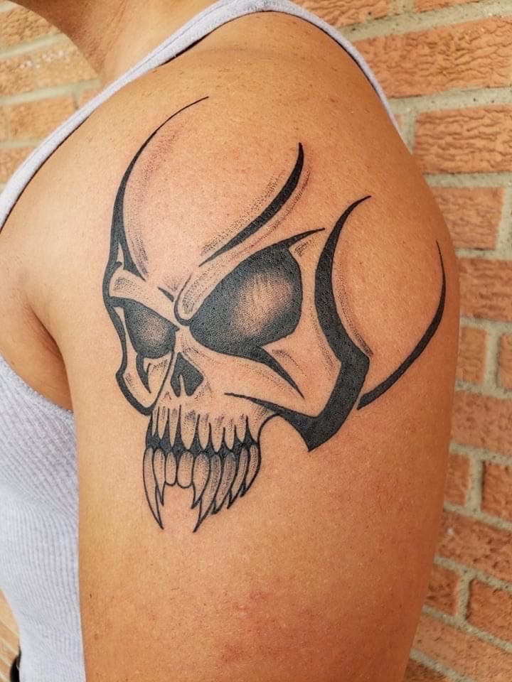 yao_atfff's tweet photo. Redefining custom tattoo artistry through distinctive design, precision, and uncompromising craftsmanship.
#tattoo #handslevetat #california #usa 

2027 bookings open 📅
DM to book 📥
Wilmington, CA 📍 https://t.co/Rao1EUQonQ