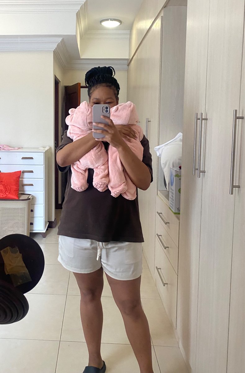 kgalalelo_6's tweet photo. My twins this, my twins that. My beautiful world. https://t.co/ECsxrZtwcm