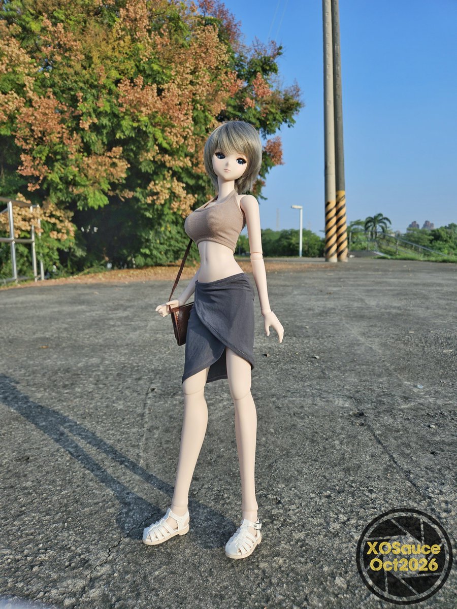 xosauce2016's tweet photo. The heat of this weather will melt the doll!
#smartdoll #smartdollphotography #smartdollclothes #dollfashion #dannychoo https://t.co/b7ZGCo0Dpy