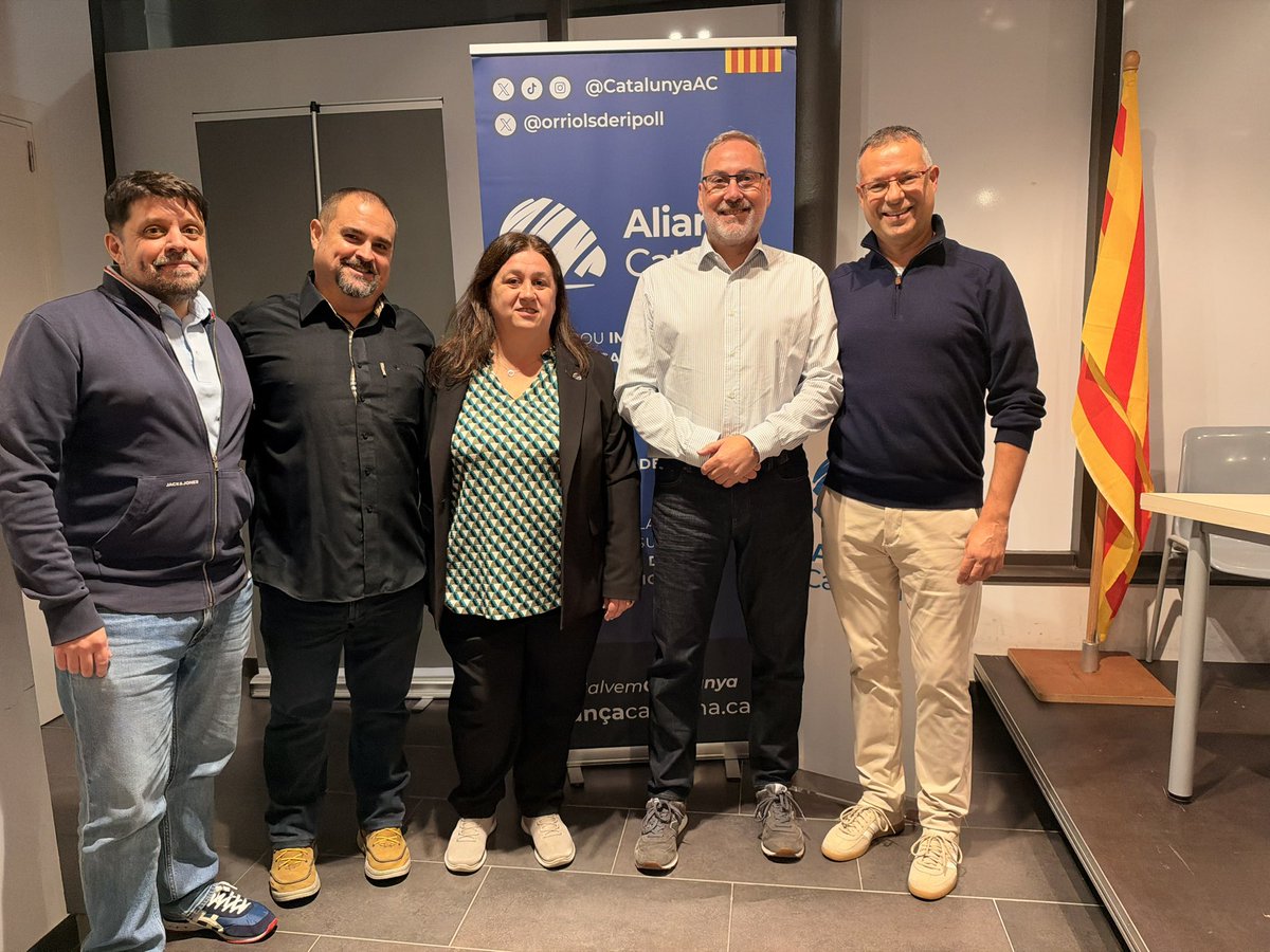 Terrassa_AC's tweet photo. Avui hem constituït el Comitè Executiu Local d’Aliança Catalana a #Terrassa, presidit per Agustí Devant.

Prioritats clares: seguretat, feina, habitatge i transparència en la gestió municipal.

Fem-ho possible! 

#SalvemTerrassa 
#SalvemCatalunya https://t.co/f3JmSsLthq