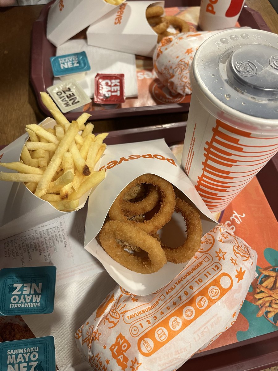 lornwy's tweet photo. popeyes yiyip dana gibi olucaz https://t.co/WHdT93VRxj