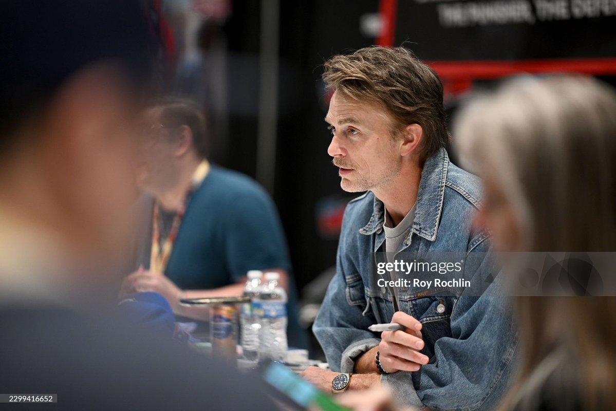 buffyvibe's tweet photo. he looks so good oh my god https://t.co/mv6DgaFBHS