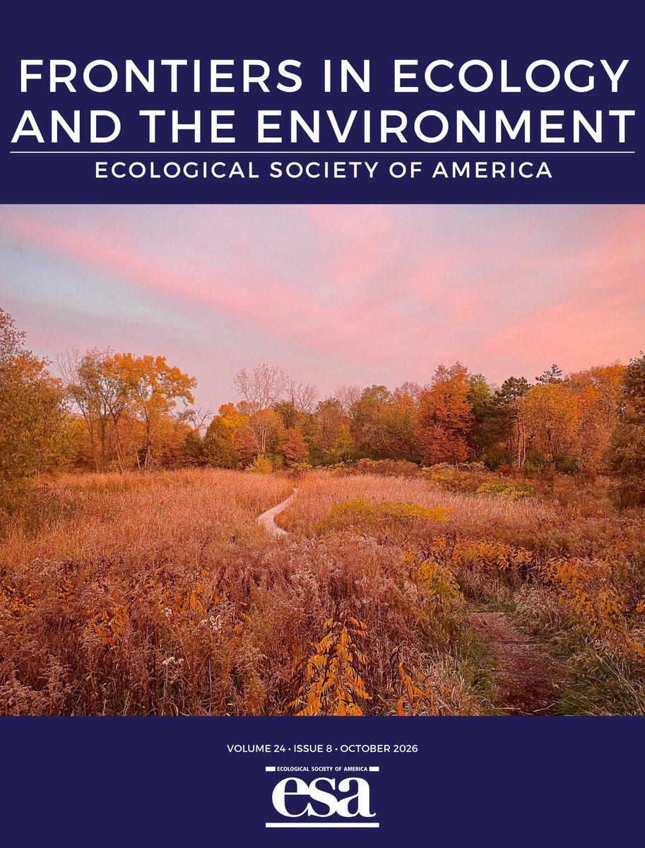 ESAFrontiers's tweet photo. Take the scenic route to our new October issue, whose cover features Chicago parkland and highlights research showing that historically redlined neighborhoods often have fewer, smaller, and less-connected greenspaces

Browse the issue: https://t.co/iprjAPr1Yc https://t.co/ObStsqy9NU