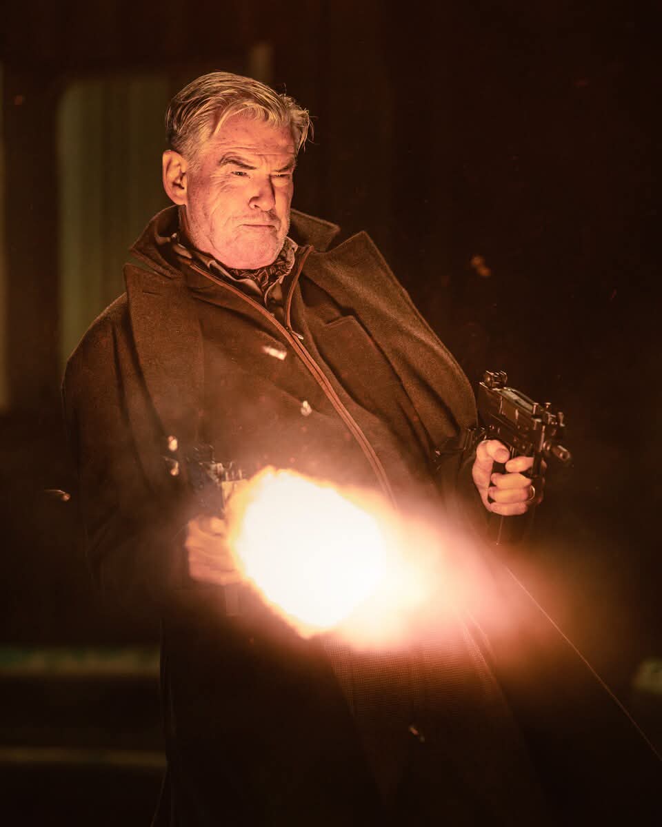 TVFanatic's tweet photo. 📺 #MobLand recovers decently well after a disappointing episode as all its best qualities shine in this hour. 🥳
Our 🔗 review dives into what works to make this a fun episode.
https://t.co/pcB2Gxyo49 https://t.co/lgN26f5ZIT