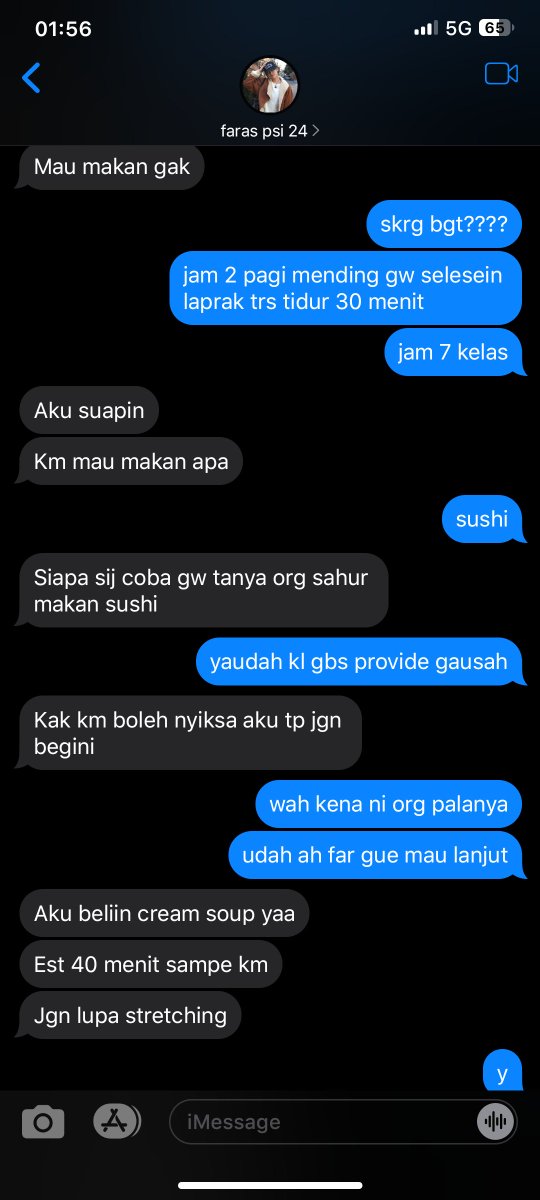 apawlogize's tweet photo. who needs someone your age when you have an adek adek #jinjoo https://t.co/7C4Rr76Bqi