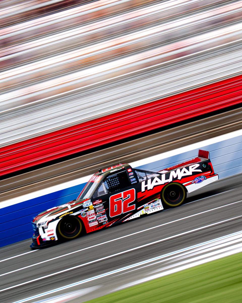 NASCAR_Trucks tweet picture