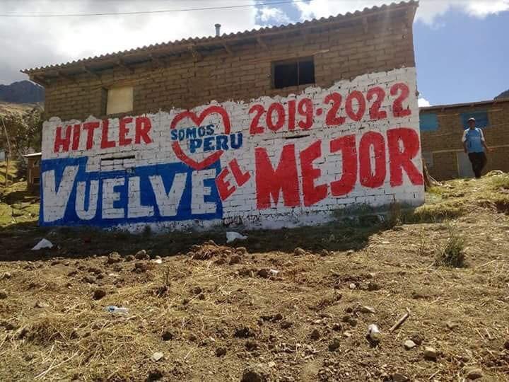 MartinSchapiro_'s tweet photo. Hitler Mussolini Simeon Flores es el segundo Hitler que gana su elección en Perú en los últimos años. Lo cuál pone el número de Hitlers exitosos electoralmente en Perú en dos, superando a Alemania, que sólo cuenta con uno en su historia. https://t.co/EEatqZgIJH