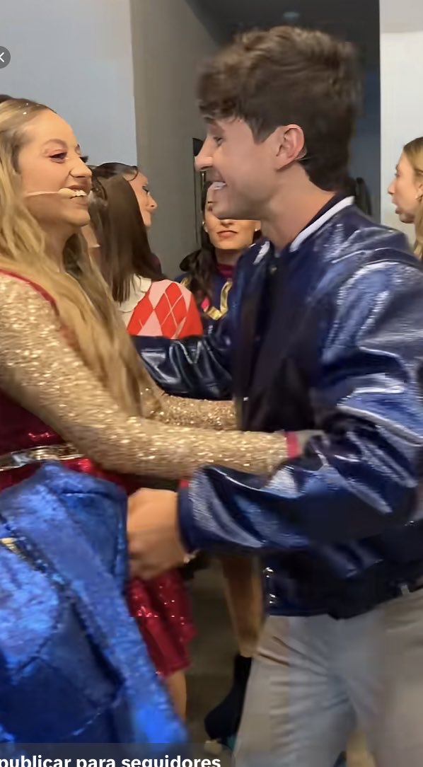 blackleakerbr's tweet photo. Meus pais estão felizes eu estou tambem ❤️ @karolsevilla @Michaelronda https://t.co/OxORuyIG8r