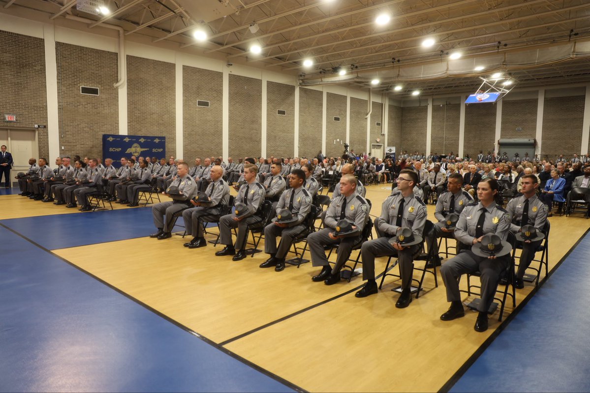 henrymcmaster's tweet photo. Today, we celebrated the graduation of South Carolina Highway Patrol Class 132. We are grateful to these 28 new troopers for answering the call to serve and taking on the responsibility of keeping South Carolina’s roads and people safe. https://t.co/kKUaDGJWKH