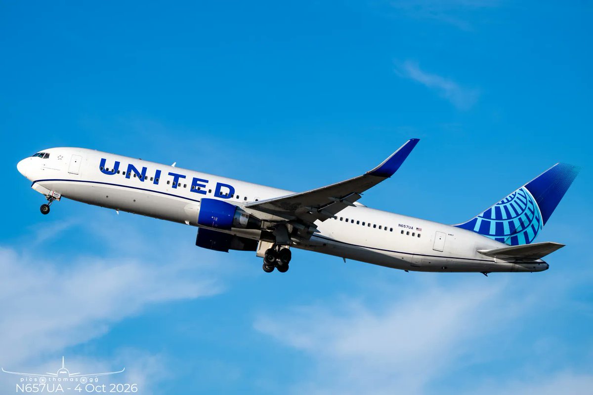 picsthomasgg's tweet photo. #B767 @United  N657UA departing @HeathrowAirport on Sunday's UA941 to Newark EWR 4/10/2026 https://t.co/ivNiTRi2c6