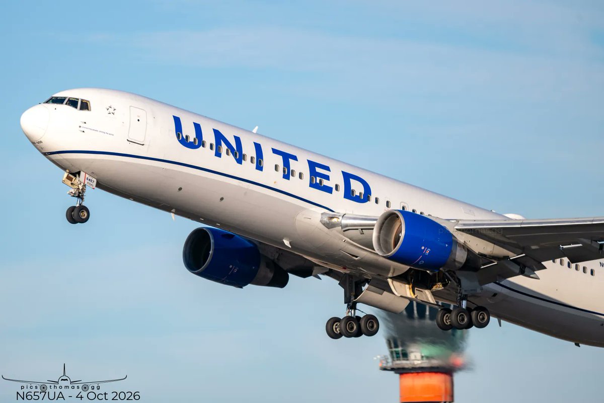 picsthomasgg's tweet photo. #B767 @United  N657UA departing @HeathrowAirport on Sunday's UA941 to Newark EWR 4/10/2026 https://t.co/ivNiTRi2c6
