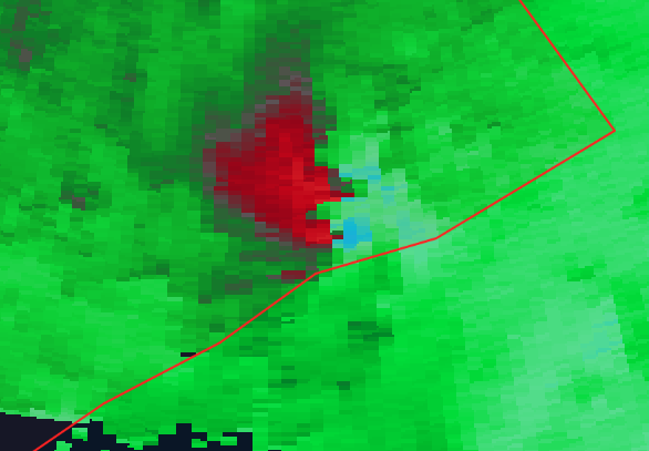 James_Weather41's tweet photo. There is likely a rather large waterspout Southwest of our tornado warned storm right now, if this storm can continue to produce this level of rotation, it will be come a problem upon landfall. https://t.co/ENKciW0lfM