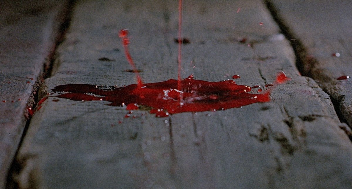 HauntedMovies's tweet photo. Hellraiser (1987) dir. Clive Barker https://t.co/48lo9sFQXb