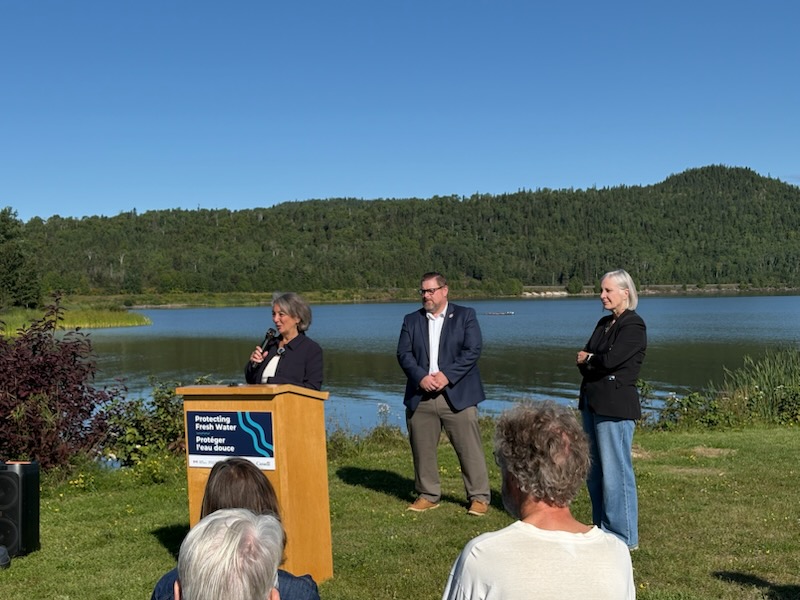 MetisNationON's tweet photo. MNO representatives joined federal and local leaders in Nipigon to mark the successful restoration of Nipigon Bay and its removal from the list of Great Lakes Areas of Concern. The milestone reflects decades of work to protect the health of the bay.

Read: https://t.co/3bCKOZEypd https://t.co/pOWVUKcfQ0